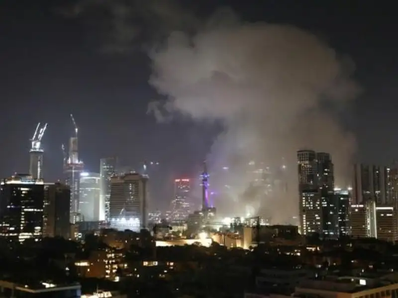 إيران تطلق دفعة مسيرات وصواريخ جديدة
