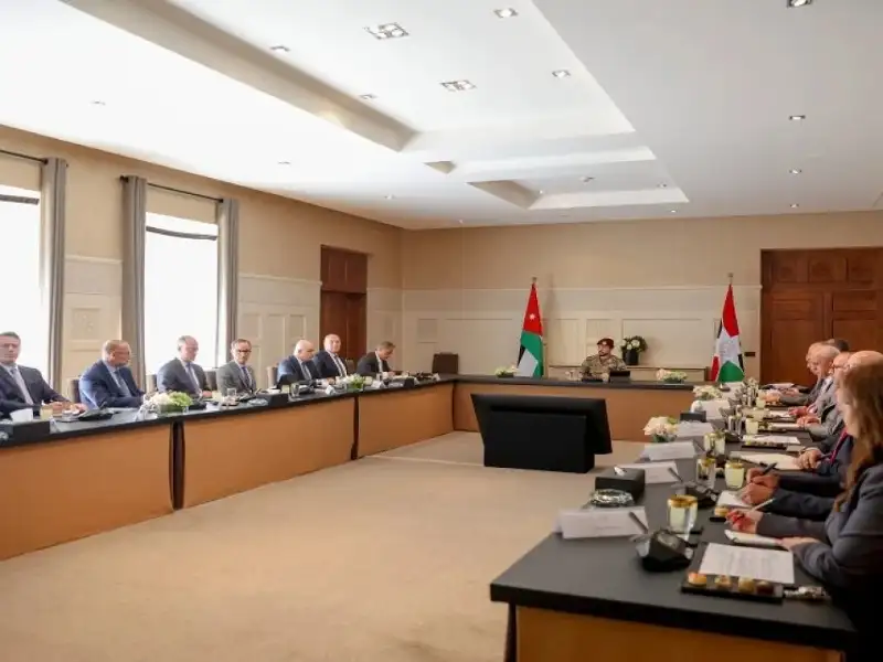 ولي العهد يترأس اجتماعا دوريا للمجلس