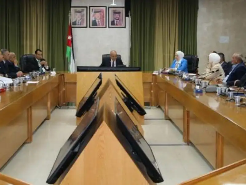 محافظة: قرار تأنيث الكوادر التعليمية نهائي