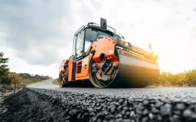 بدء إعادة تأهيل طريق الطفيلة –