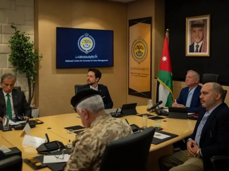 الملك يطلع على جاهزية مركز إدارة