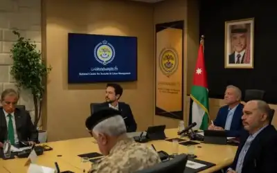 الملك يطلع على جاهزية مركز إدارة