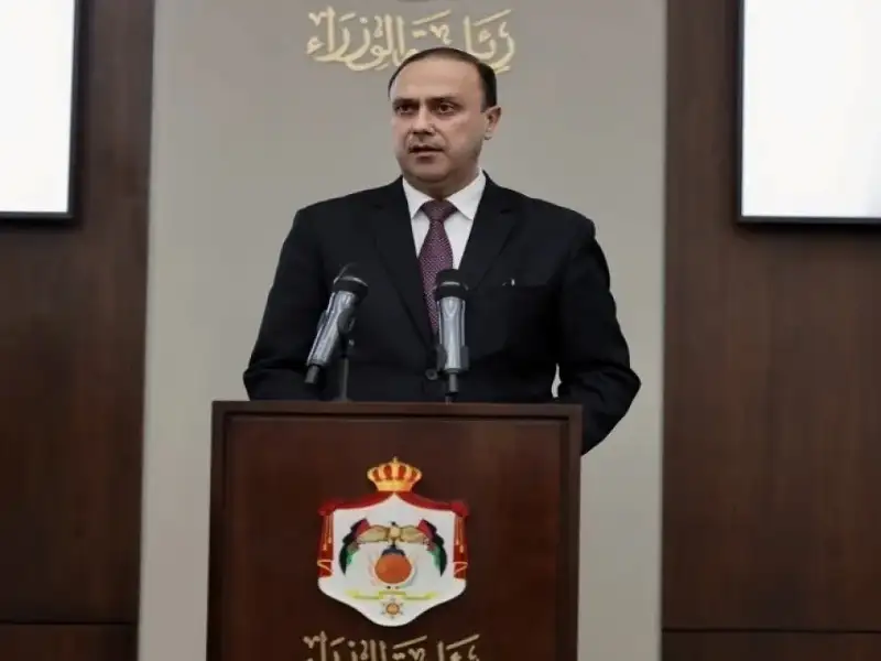 الحكومة: نتابع المنشورات التي تتعدى على