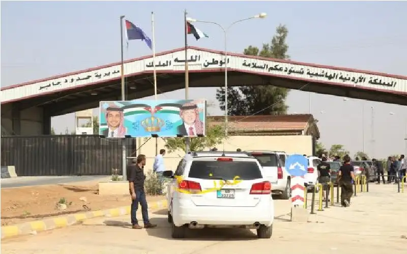 مطالبات نيابية بتسهيل حركة التجار والمواطنين