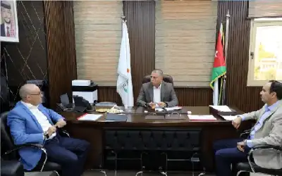 وزير الداخلية يؤكد ضرورة التسهيل على