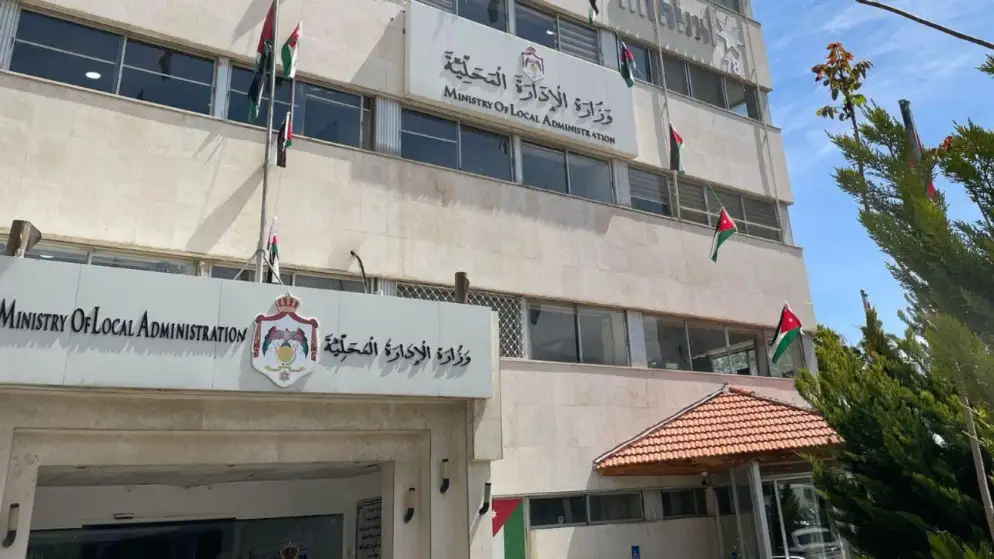 بدء صرف مستحقات المقاولين والموردين المترتبة