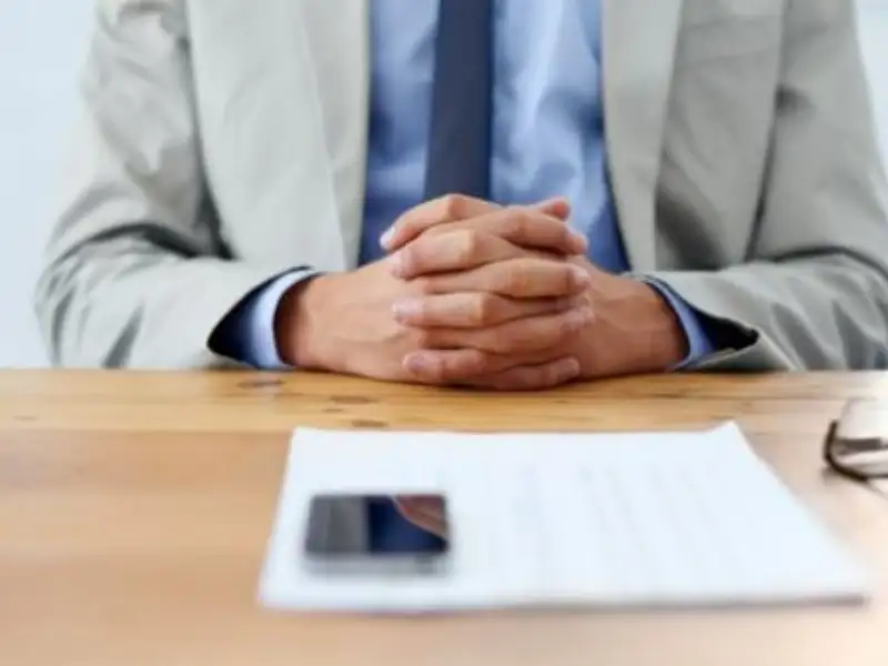 بدون شروط العمر والجنس والتقدير ..