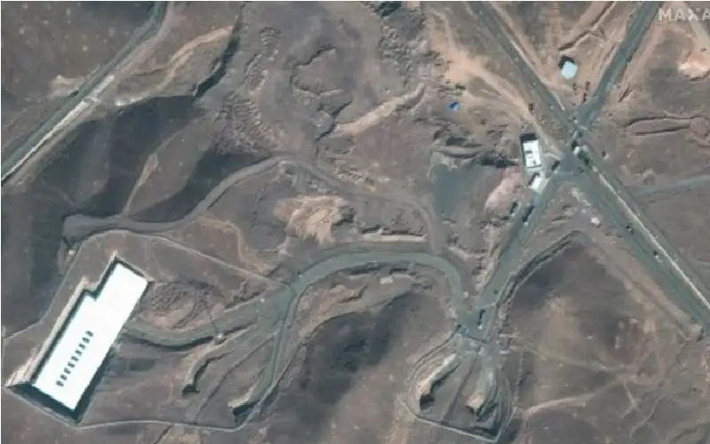 الضربة الأمريكية على إيران.. إدانات وتحذير