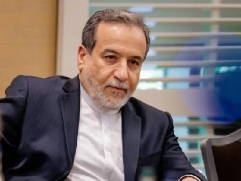 عراقجي: إيران ستدافع عن نفسها بكل