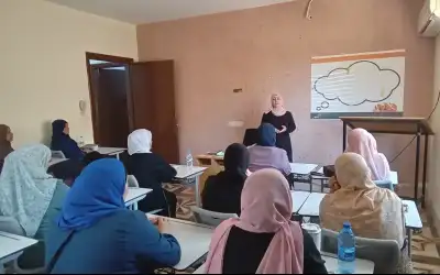 محاضرات توعوية وندوات وبرامج تدريبية في