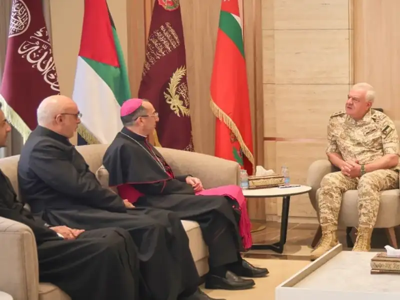 رئيس هيئة الأركان المشتركة يلتقي نائب