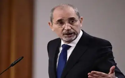 وزير الخارجية ونظيره التايلاندي يؤكدان ضرورة