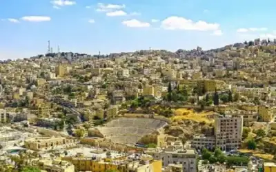 أجواء حارة نسبيا الخميس في أغلب