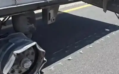 ضبط سائق شاحنة أتلف 15 كلم