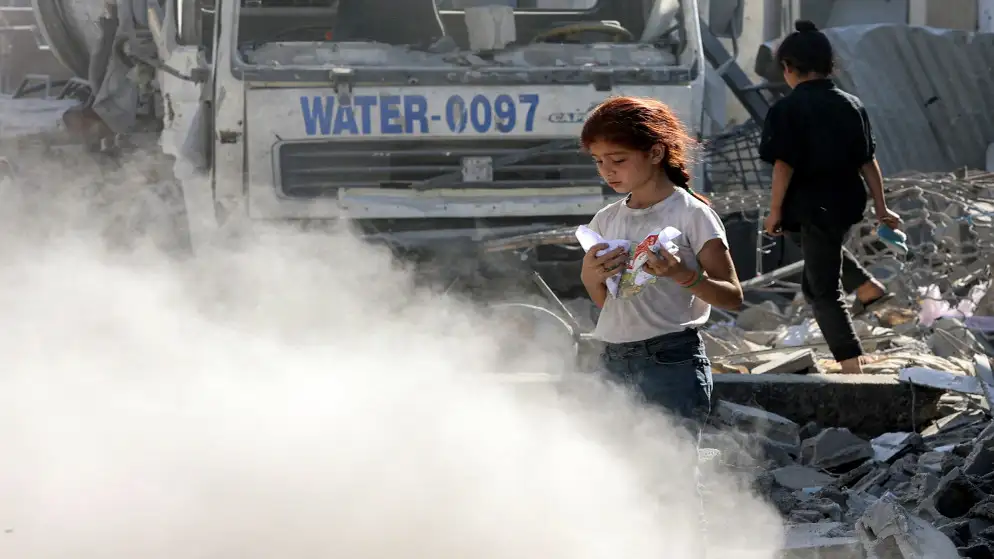 الاحتلال يجبر الفلسطينيين على النزوح قسرا