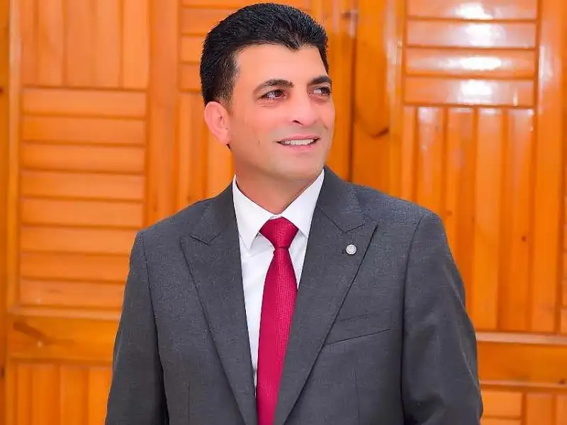 محمد السليمات يحصل على درجة الدكتوراة