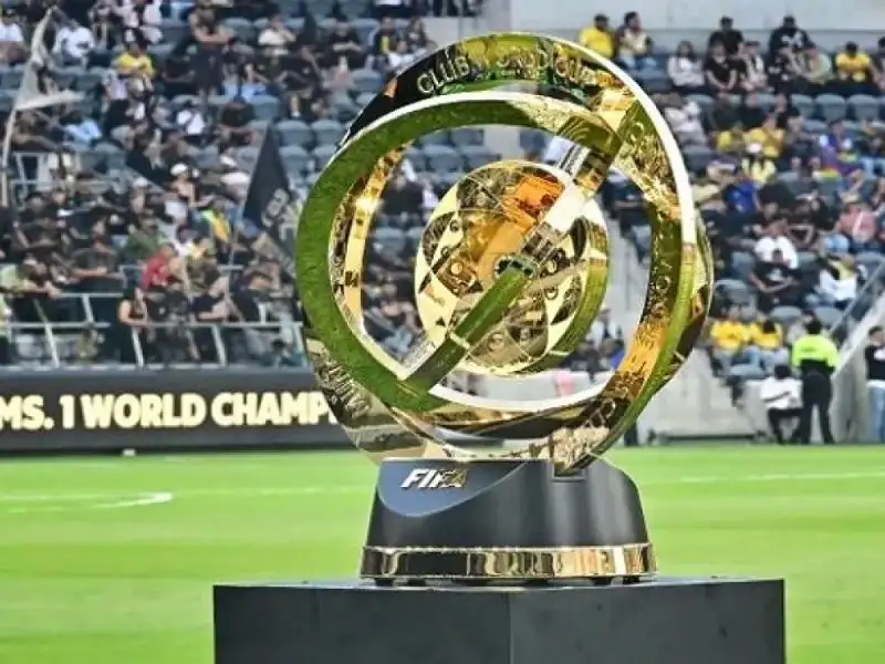 قطر تدخل سباق تنظيم كأس العالم