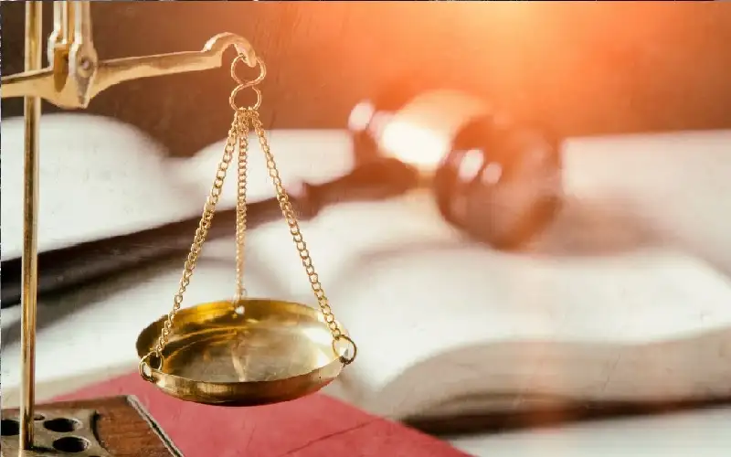 إحالة قضية التسمم بكحول الميثانول إلى