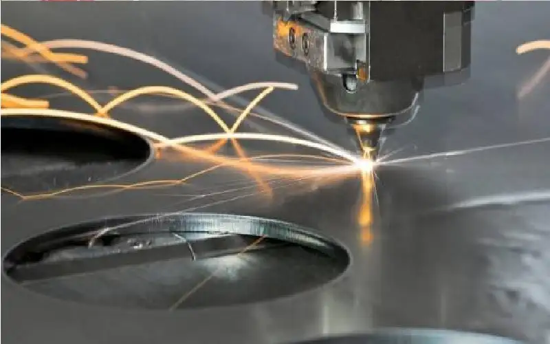 عندما يصنع المجتمع ولا يبنى.. التكلفة