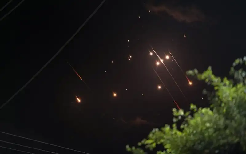 مصدر رسمي: اعتراض الصواريخ اليمنية يكون