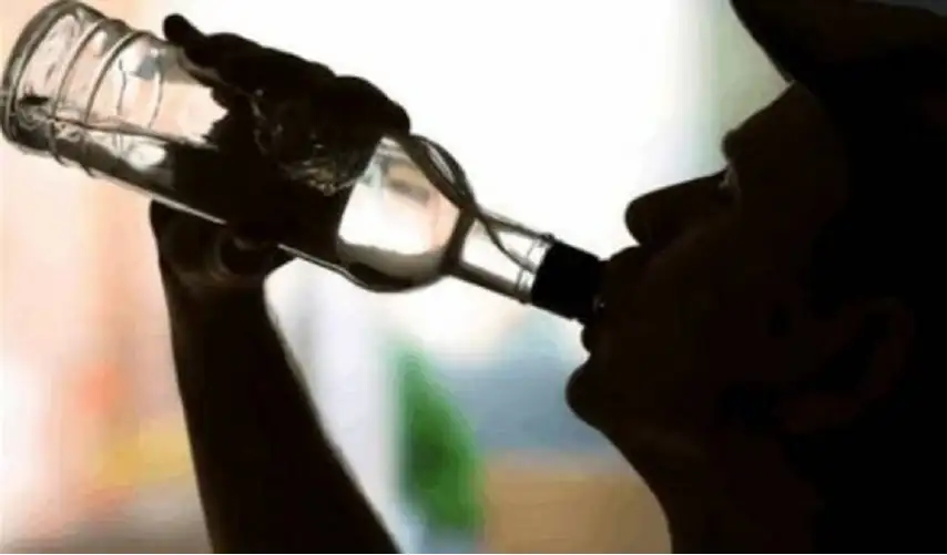 حظر النشر في قضية التسمم الكحولي