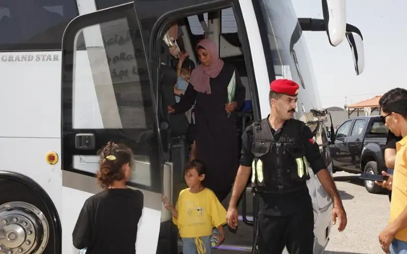 بواسل الجيش العربي يبلسمون بإنسانيتهم جراح