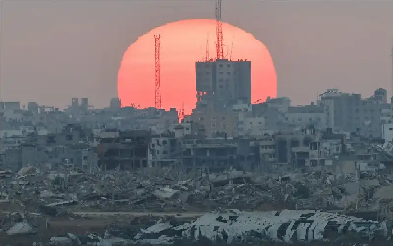 بلدية غزة تقلص خدماتها بالقطاع في