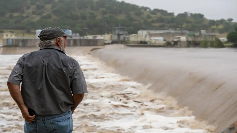 مقتل 13 على الأقل جراء سيول