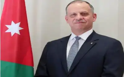 الأمير فيصل بن الحسين يؤدي اليمين