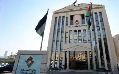 تدريب 6 آلاف موظف حكومي على
