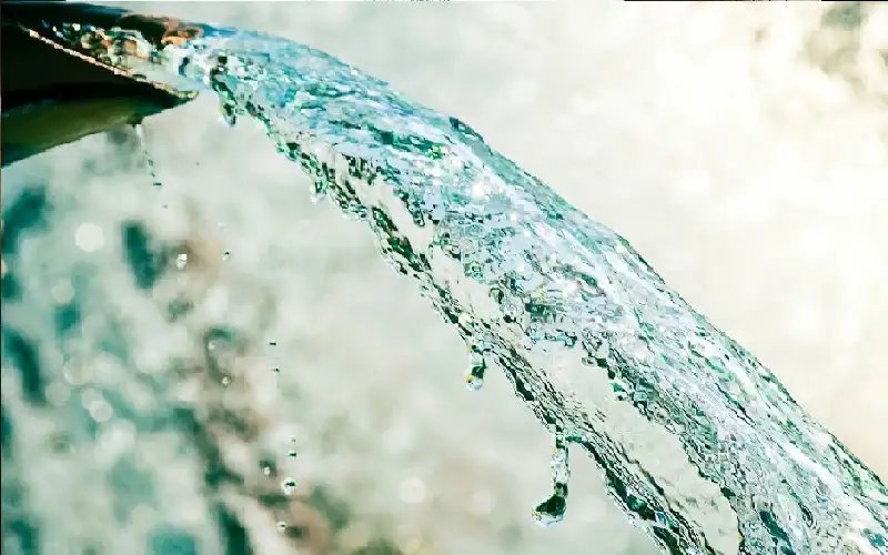 المياه توقع اتفاقيات مشاريع بقيمة 39