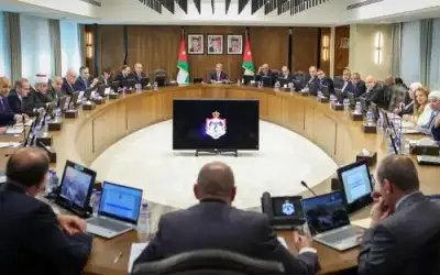 المصري: الرواتب تستنزف مخصصات البلديات ..