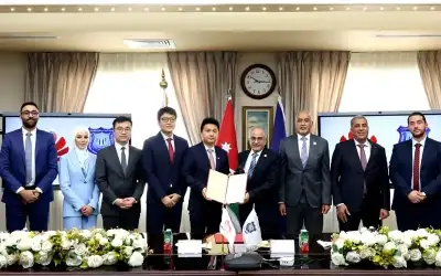 مذكرة تعاون بين عمان الأهلية وهواوي