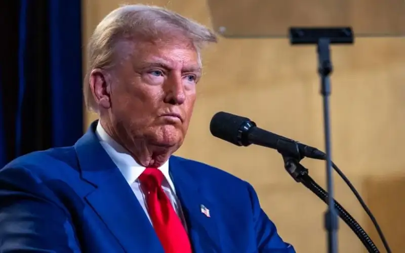 البيت الأبيض: أولوية ترمب إنهاء حرب