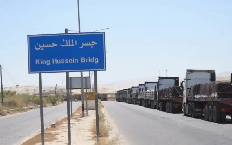 الأردن يستأنف إرسال القوافل الإغاثية إلى