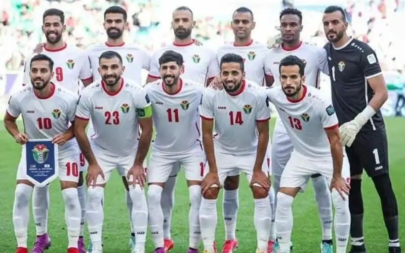 المنتخب الوطني يتراجع مركزين