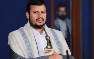 زعيم الحوثيين: لن نسمح بمرور بضائع