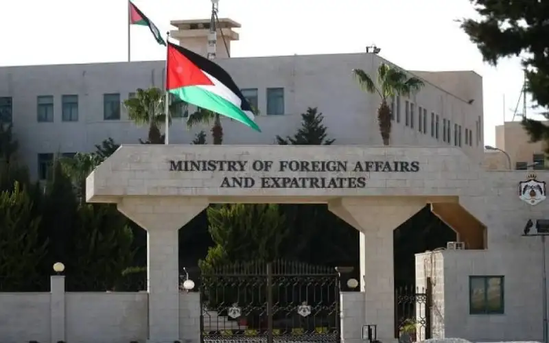 الخارجية تتابع توقيف 4 طلاب أردنيين