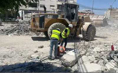 لجنة متخصصة من المهندسين تشرع بدراسة