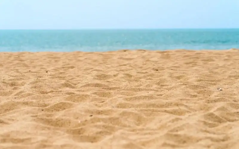 فاجعة في إيطاليا.. مراهق يدفن حيا