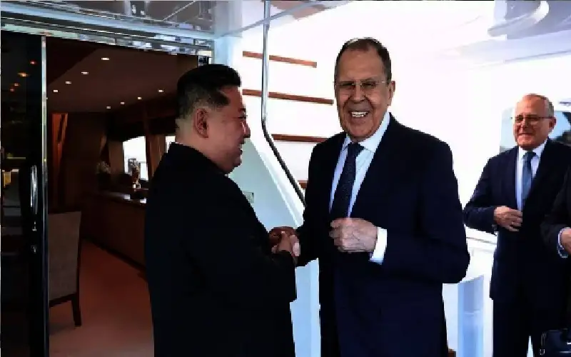 لافروف يجتمع مع زعيم كوريا الشمالية