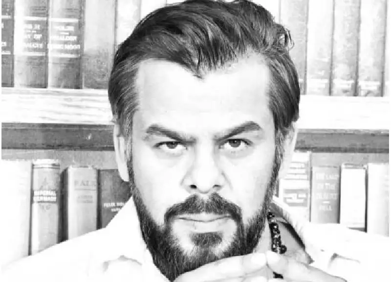 نعم، خرجتم عن النص ..