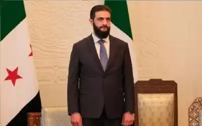 إعلام عبري: الشرع التقى مسؤولين إسرائيليين