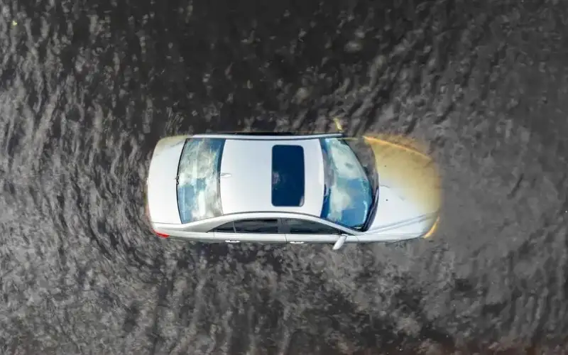 حادث مروع .. انتشال جثتين بعد