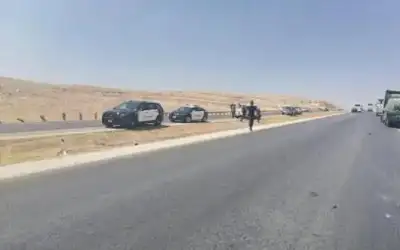 3 إصابات بتدهور مركبة على أوتوستراد