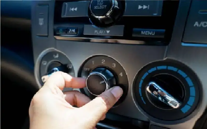 حيل ذكية.. كيف تبرد سيارتك في