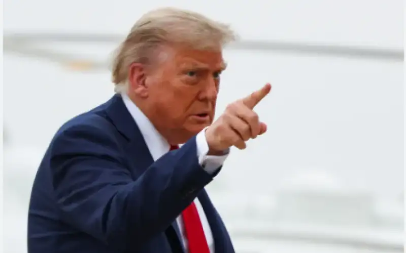 ترمب يهدد فرض تعريفات جمركية على