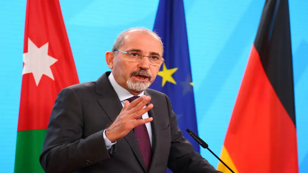 الصفدي: الأردن جاهز لإرسال مئات الشاحنات