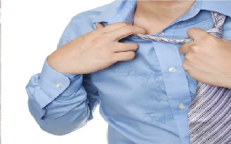 القلق من رائحة الجسم في الصيف..