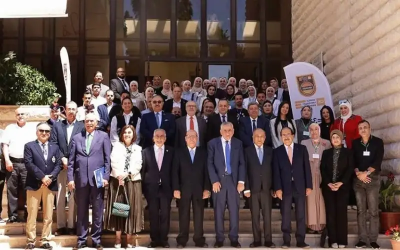 أ.د. حمدان بالمؤتمرالعربي في الاردنية :